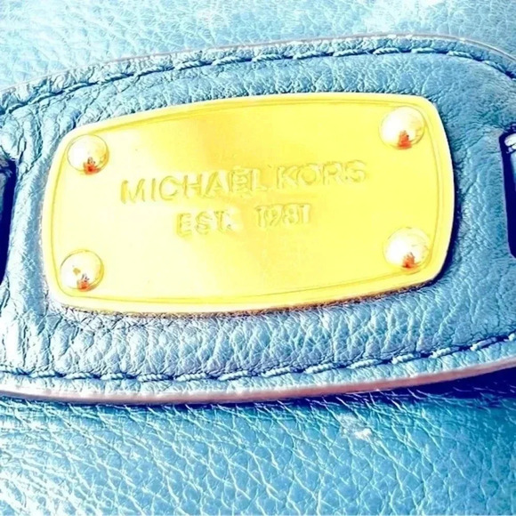 HOST PICK MICHEAL KORS  BLUE PEBBLED LEATHER HAND BAG STRAPPED SHOULDER BAG - Picture 2 of 12